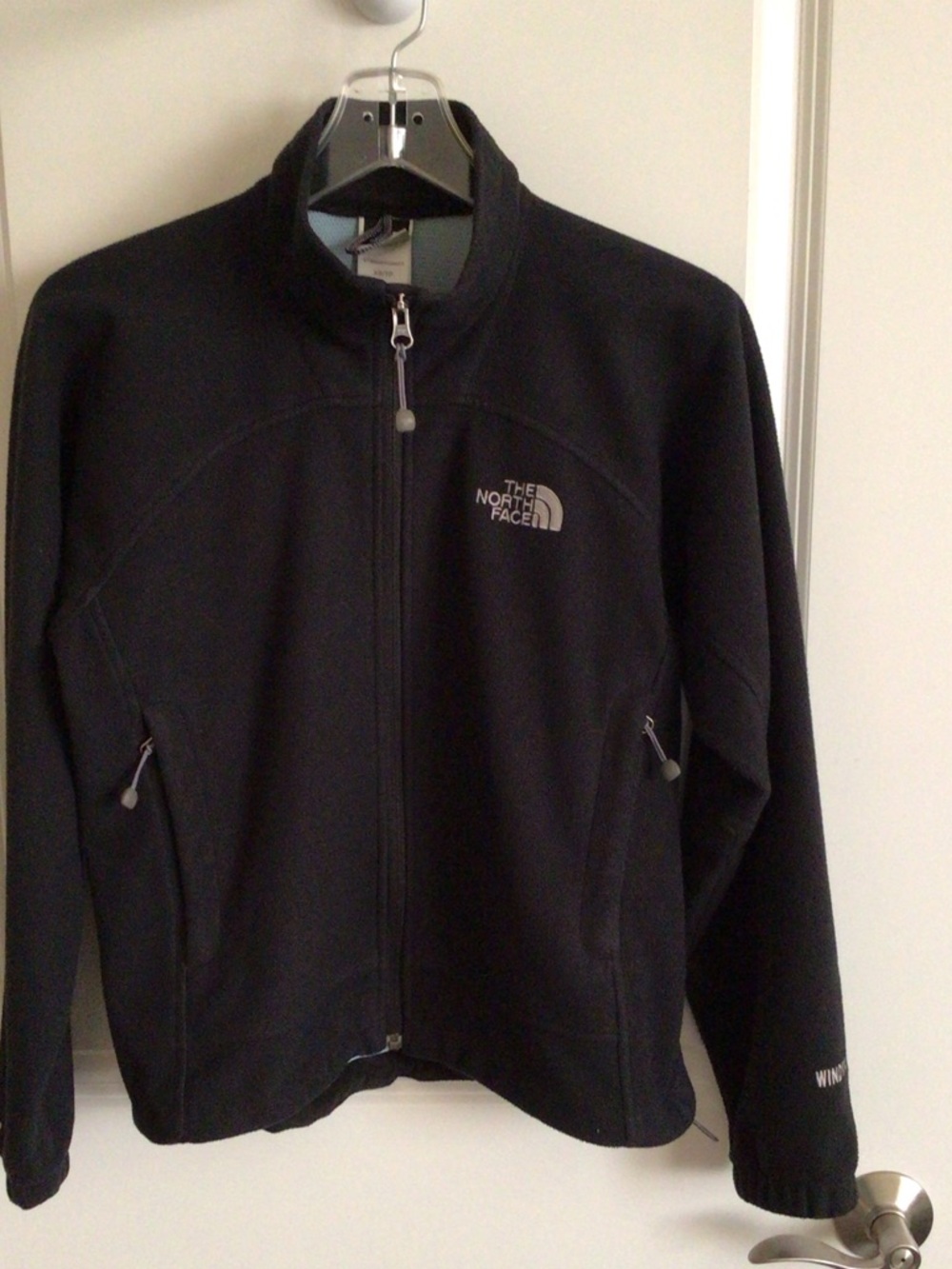 The North Face women’s Black Full-Zip Fully lined Fleece Jacket EUC
